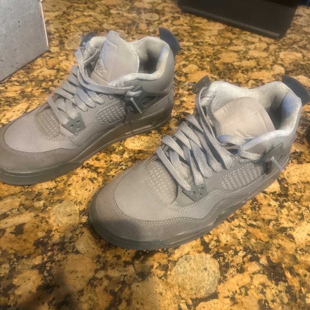 Air Jorden cement
